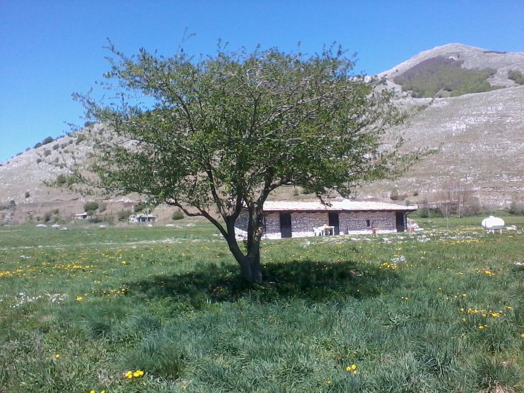 Chalet Vista Lago San Gregorio  Esterno foto