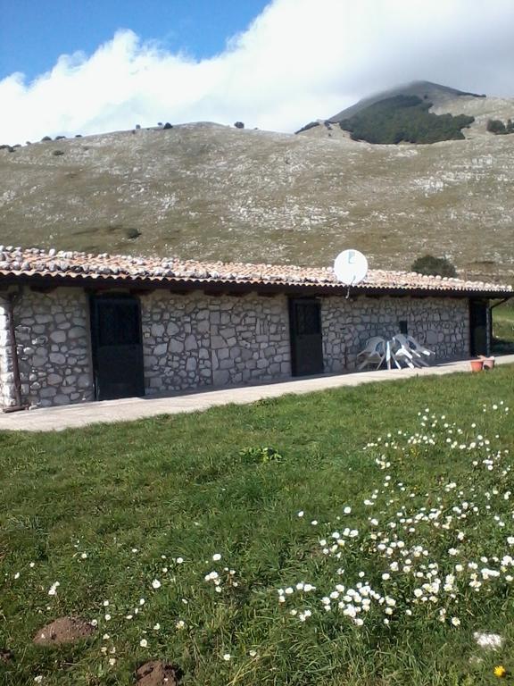 Chalet Vista Lago San Gregorio  Esterno foto